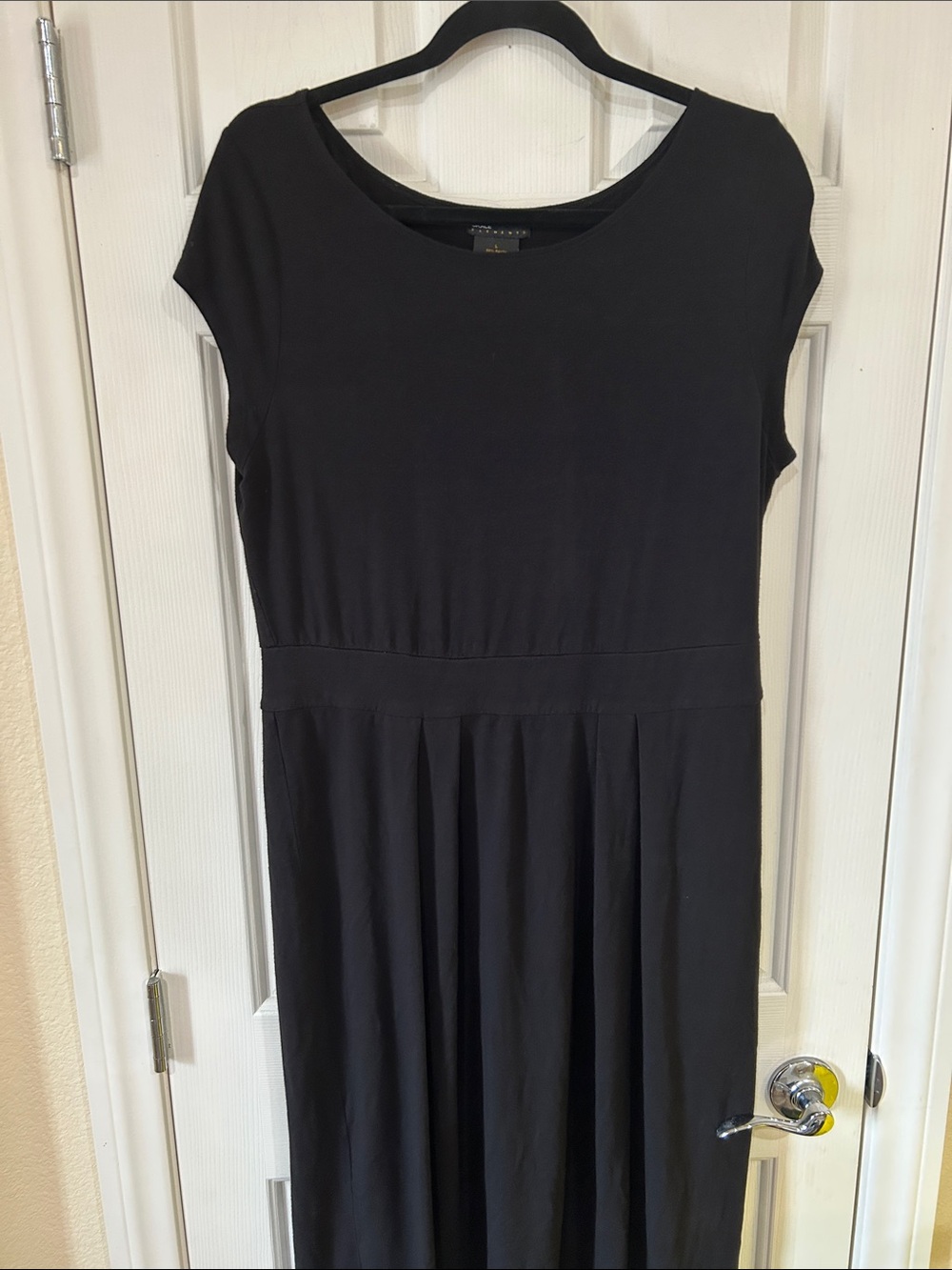 Grace Elements Black Soft RayonShort-Sleeve Midi Dress LG